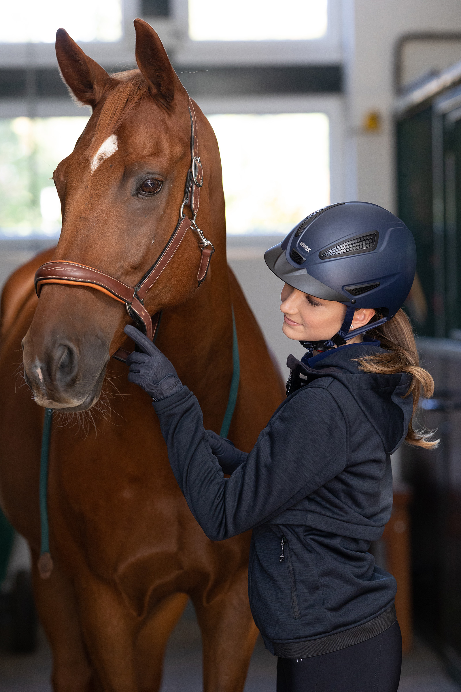 Uvex Sportstyle Riding Gloves – GS Equestrian